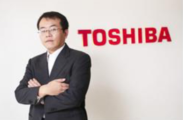 東芝